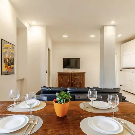 Moderno Crocetta Politecnico Free Parking